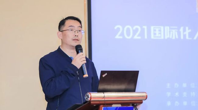 北京外国语大学党委常委、副校长 丁浩